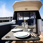Hotel na wodzie Siesta Boat Kołobrzeg