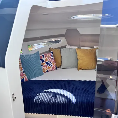 Båthotell Siesta Luxury Boat - Na Lodzi W Marinie Solnej