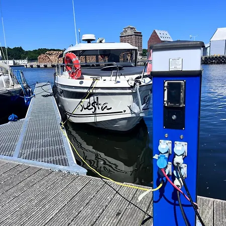 Siesta Luxury Boat - Na Lodzi W Marinie Solnej